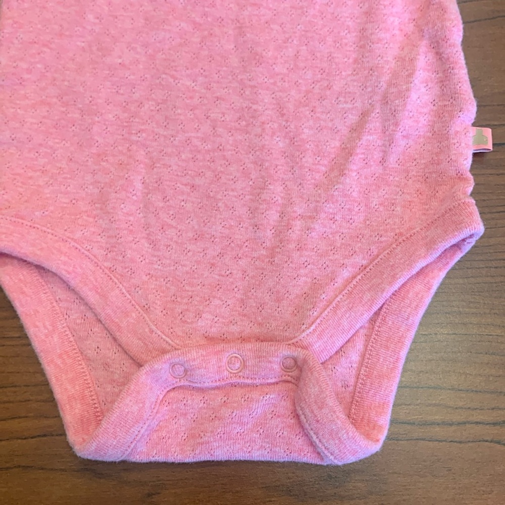 Baby Gap onesie - Picture 5 of 6